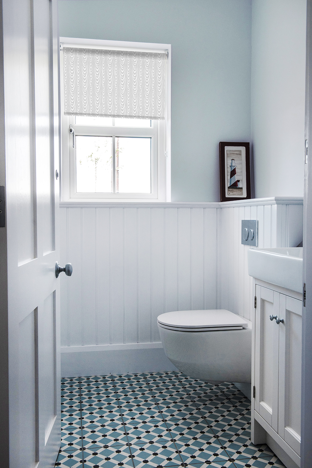 photo of bathroom with sea breeze interior 