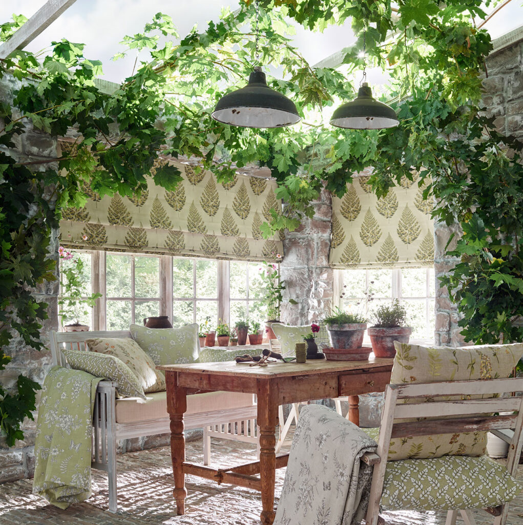 image of a victorian glasshouse themed conservatory 