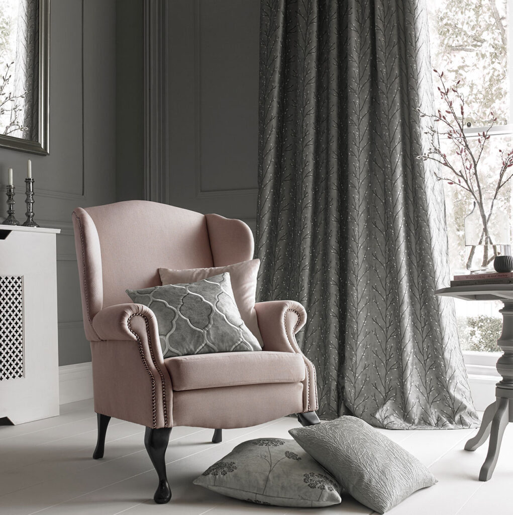 photo to show idea of how to use grey and pink for christmas decor 