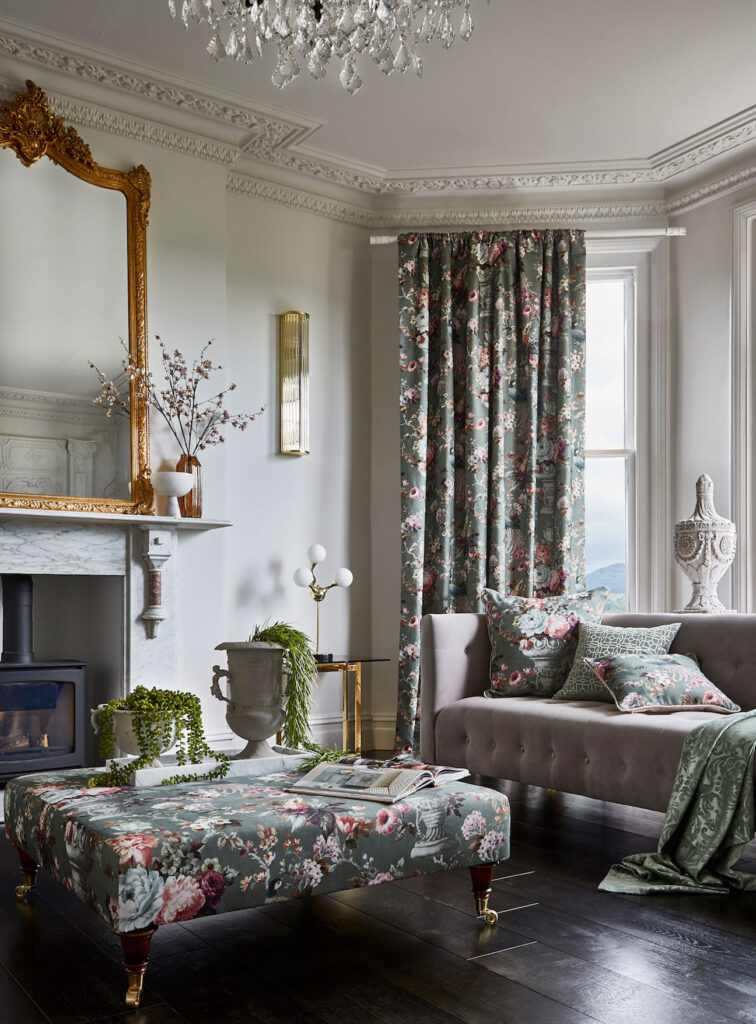image to show how interior design styles can be used in living room 