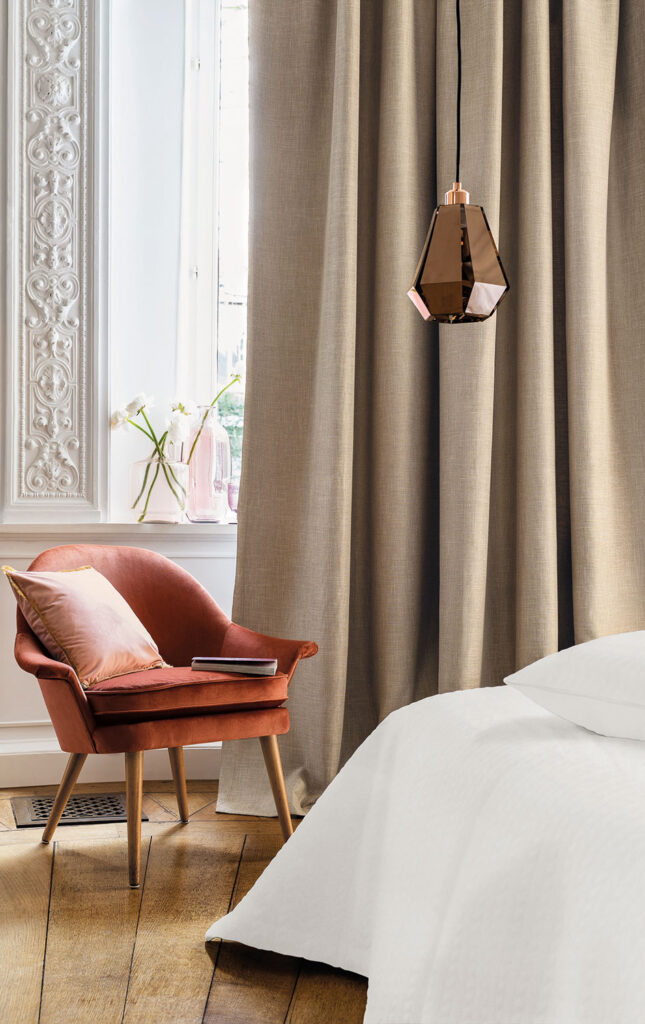 room set image to show what colour goes with terracotta interiors 