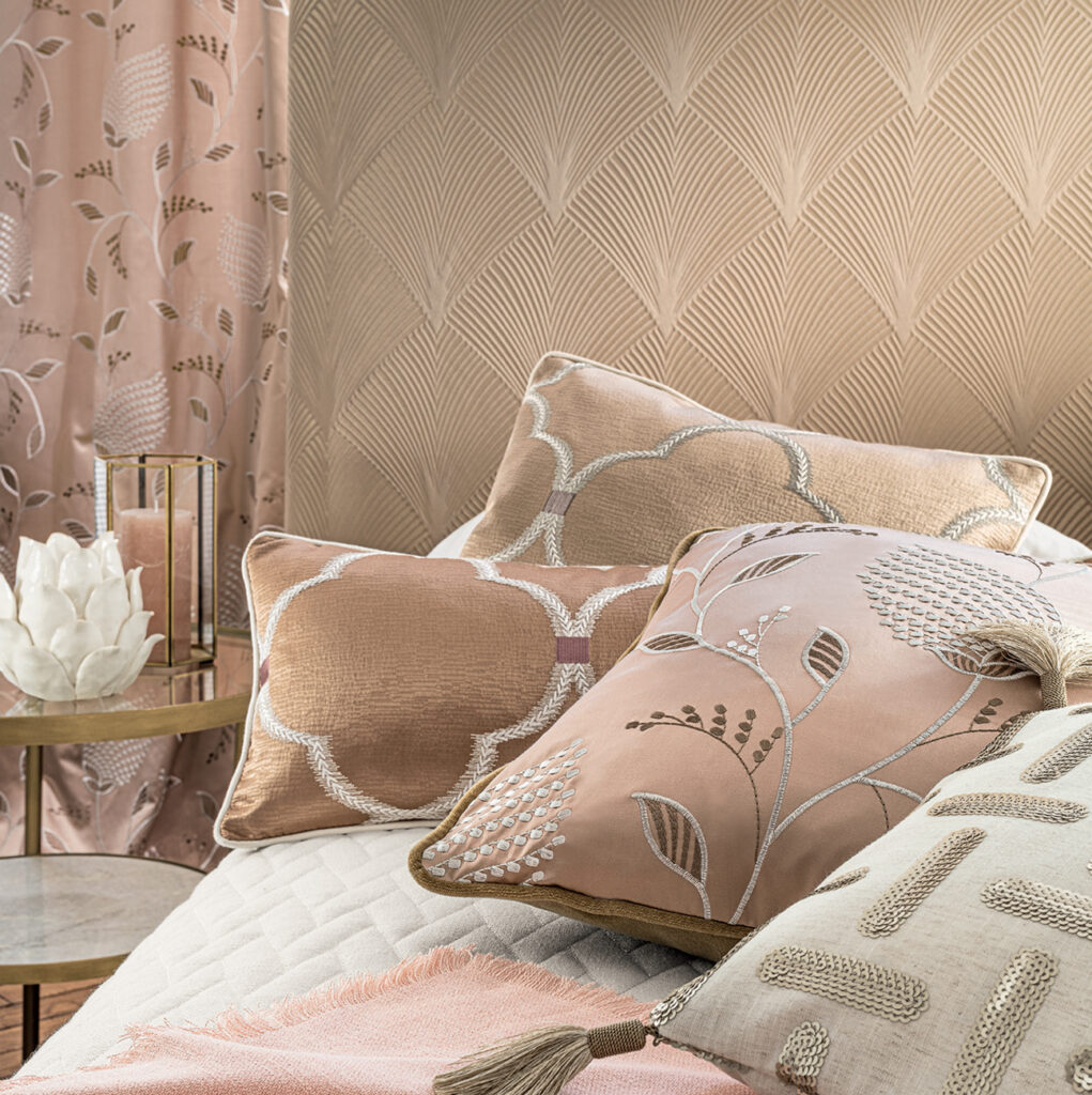 image of a romantic bedroom design