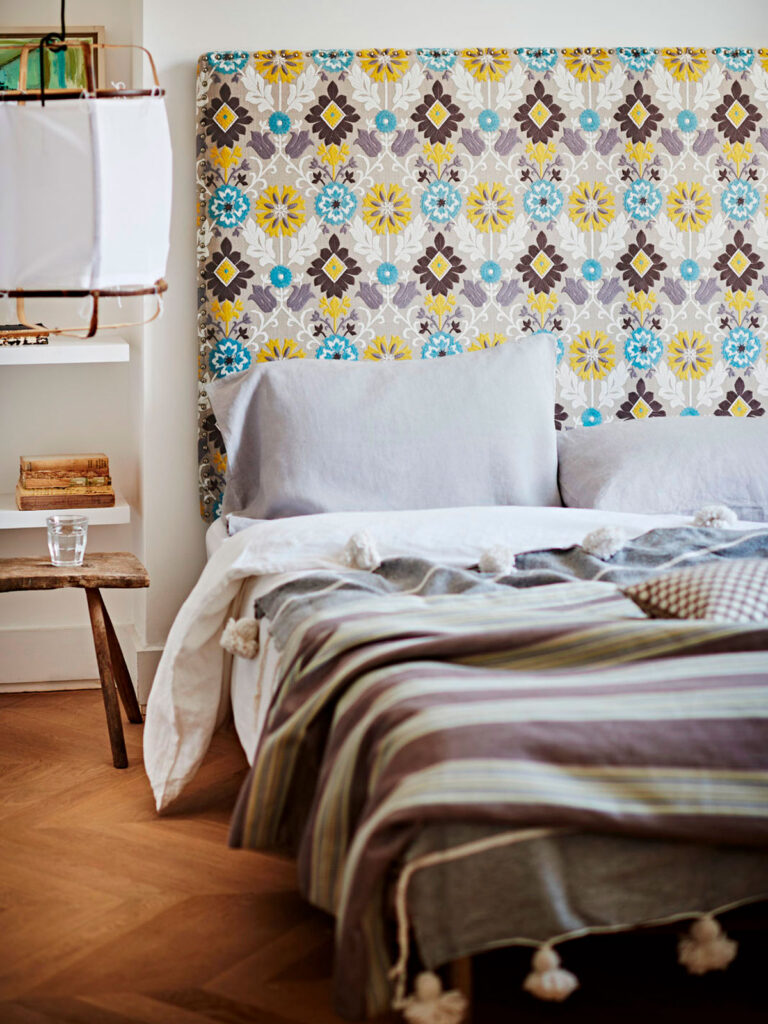 image of a bedroom inspired by the spanish style 