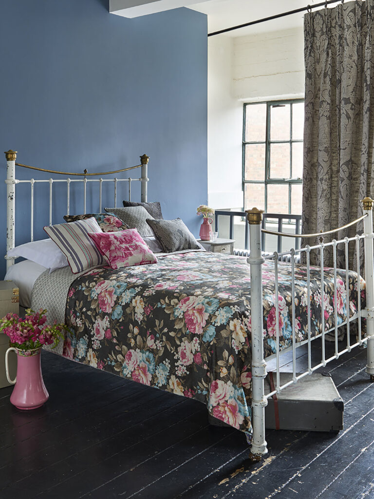 photo of a candy floss cottagecore inspired bedroom 