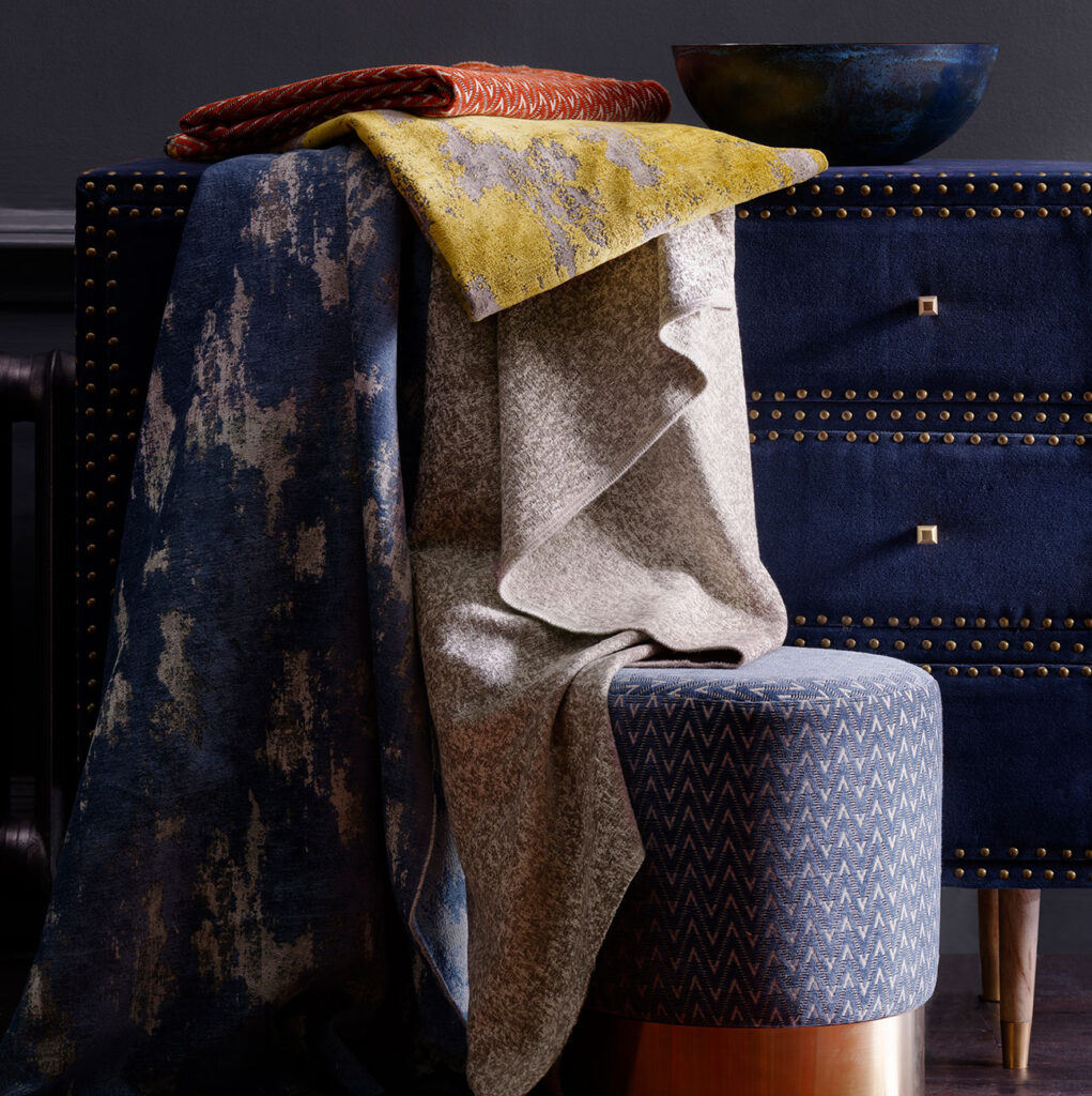 photo of dark summer hues being used for home interiors 
