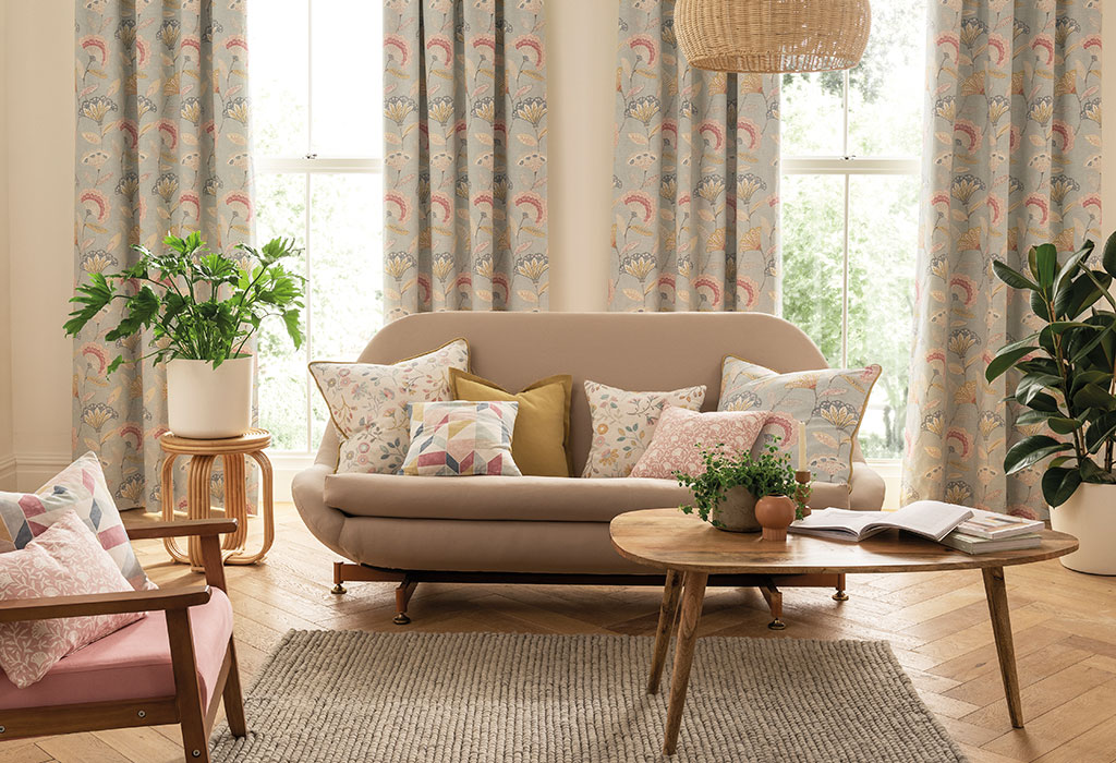 room set of bright living room to give an idea for home staging 