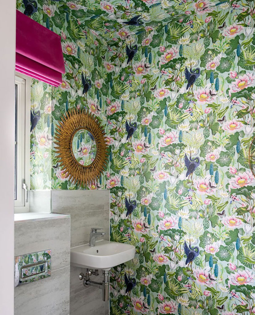 A vibrant bathroom from hollyscottinteriordesign